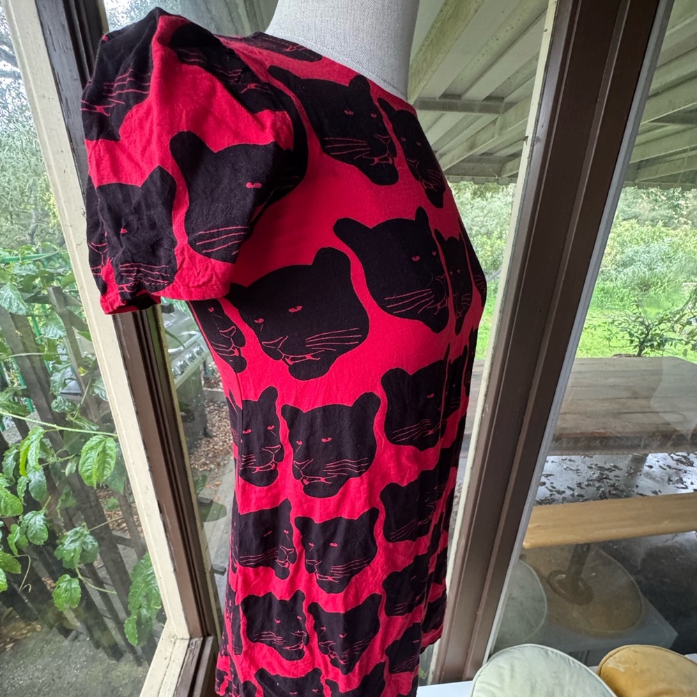 Nooworks short dress in coveted red panther print - Picture 6 of 11
